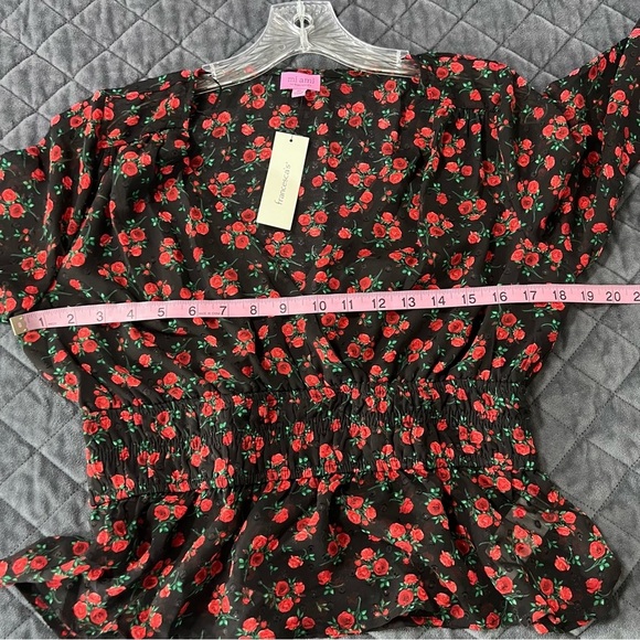 Francesca’s Top Women Medium Blouse Roses Flare Bell Sleeve Floral Sheer O - Picture 7 of 10